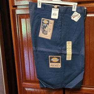 Men's Dickies multi use pocket work shorts